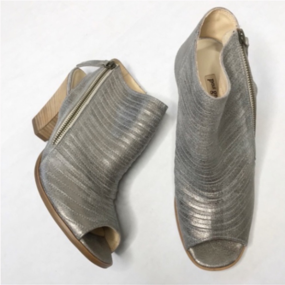 Paul Green Cayenne peep toe ankle boot silver